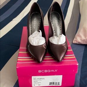 Raisin/dark purple BCBG pumps size 5